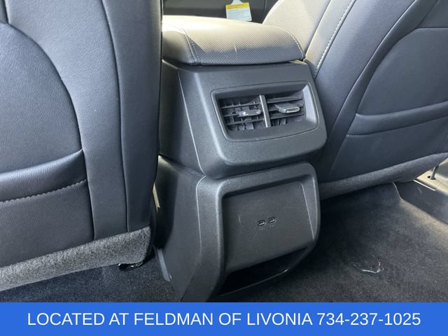 Certified 2024 Chevrolet Equinox EV LT FWD image 19