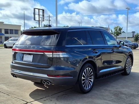 Certified 2022 Lincoln Aviator Reserve w/ Equipment Group 201A RWD image 2