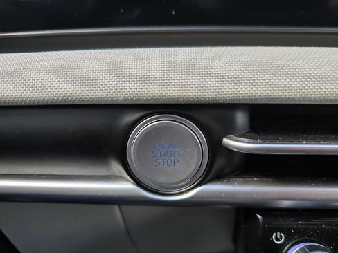 Used 2025 Hyundai Tucson Limited image 30