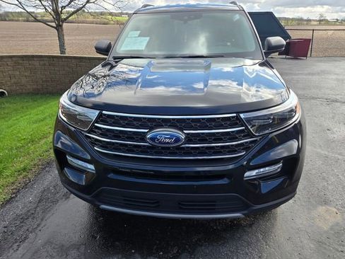 Used 2024 Ford Explorer XLT w/ Equipment Group 202A image 2