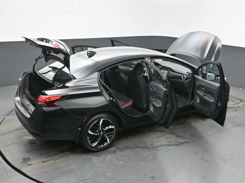 Certified 2025 Nissan Versa SR w/ Trunk Package image 43