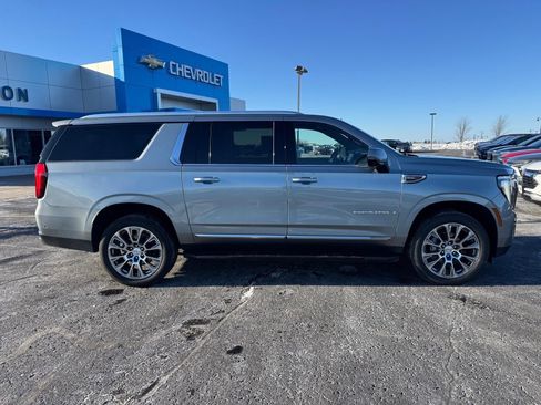 Certified 2025 GMC Yukon XL Denali image 2