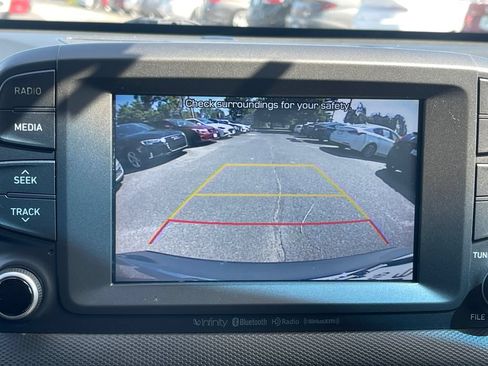 Used 2021 Hyundai Kona Limited AWD/4WD image 35