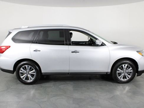 Certified 2020 Nissan Pathfinder SL image 14