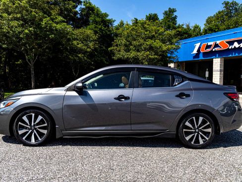 Used 2022 Nissan Sentra SV w/ SV Premium Package image 3