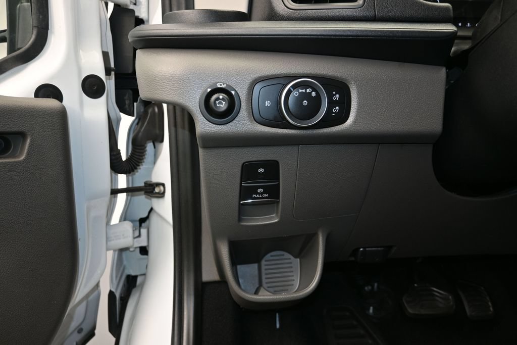 Used 2024 Ford Transit 350 XLT RWD image 12