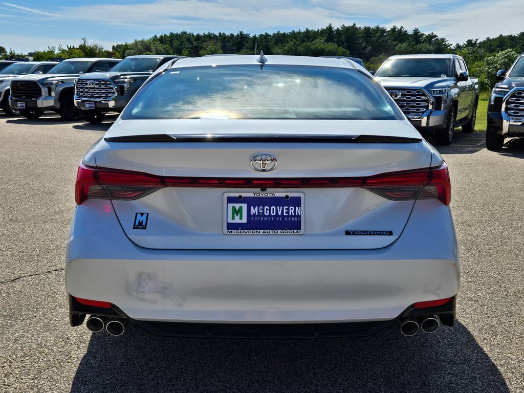 Used 2019 Toyota Avalon Touring w/ All Weather Liner Package FWD image 4