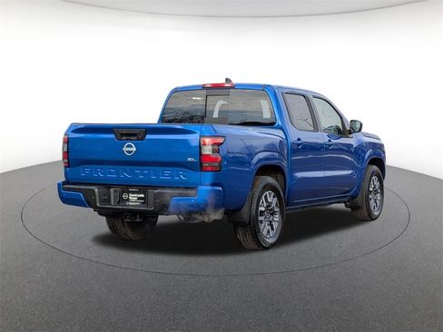 Used 2024 Nissan Frontier SL w/ Technology Package image 4