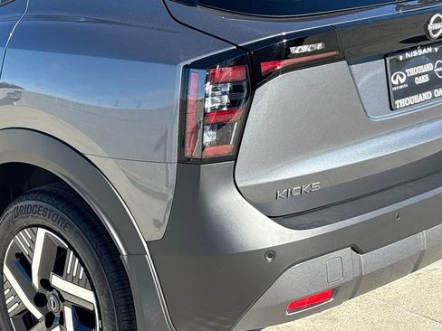 New 2026 Nissan Kicks SV w/ SV Premium Package FWD image 5