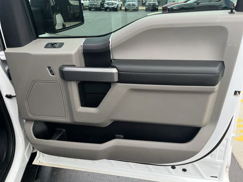 Used 2020 Ford F150 XLT w/ Equipment Group 301A Mid AWD/4WD image 40