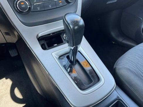 Used 2015 Nissan Sentra SV FWD image 25