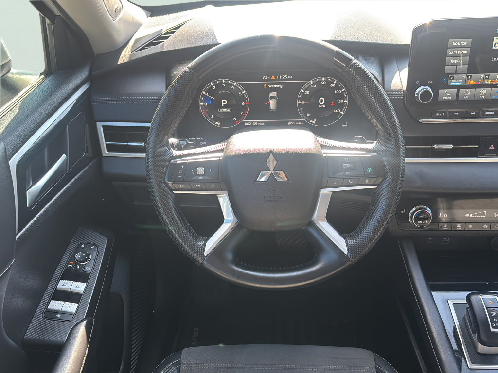 Used 2023 Mitsubishi Outlander SE FWD image 17