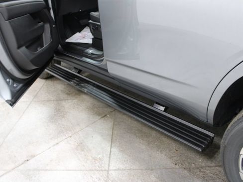 New 2026 Chevrolet Tahoe High Country AWD/4WD image 15
