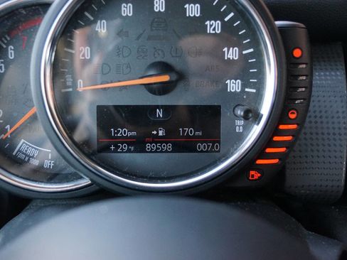 Used 2017 MINI Cooper 2-Door Hardtop image 23