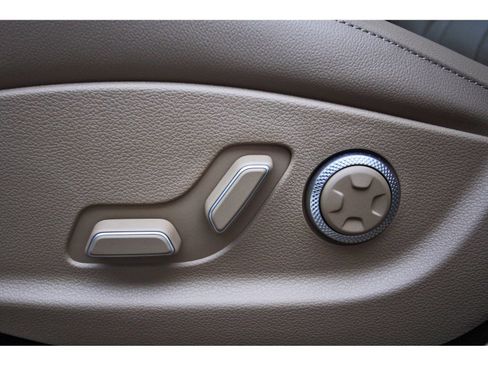 Used 2026 Genesis G80 2.5T Advanced AWD/4WD image 30