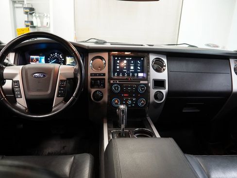Used 2017 Ford Expedition EL Limited w/ Equipment Group 301A image 9