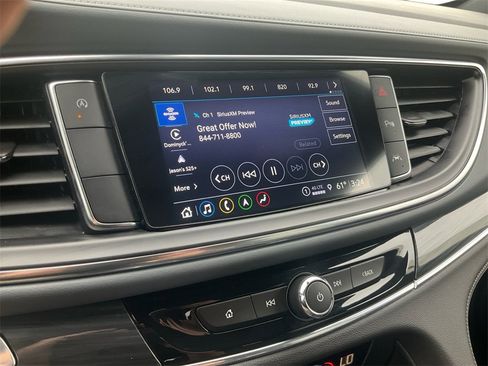 Used 2024 Buick Enclave Premium image 12