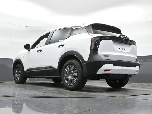 Used 2025 Nissan Kicks S AWD/4WD image 45