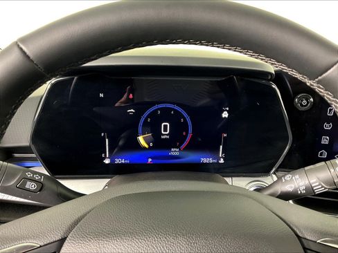 Used 2025 Chevrolet Trax LT w/ Driver Confidence Package FWD image 13