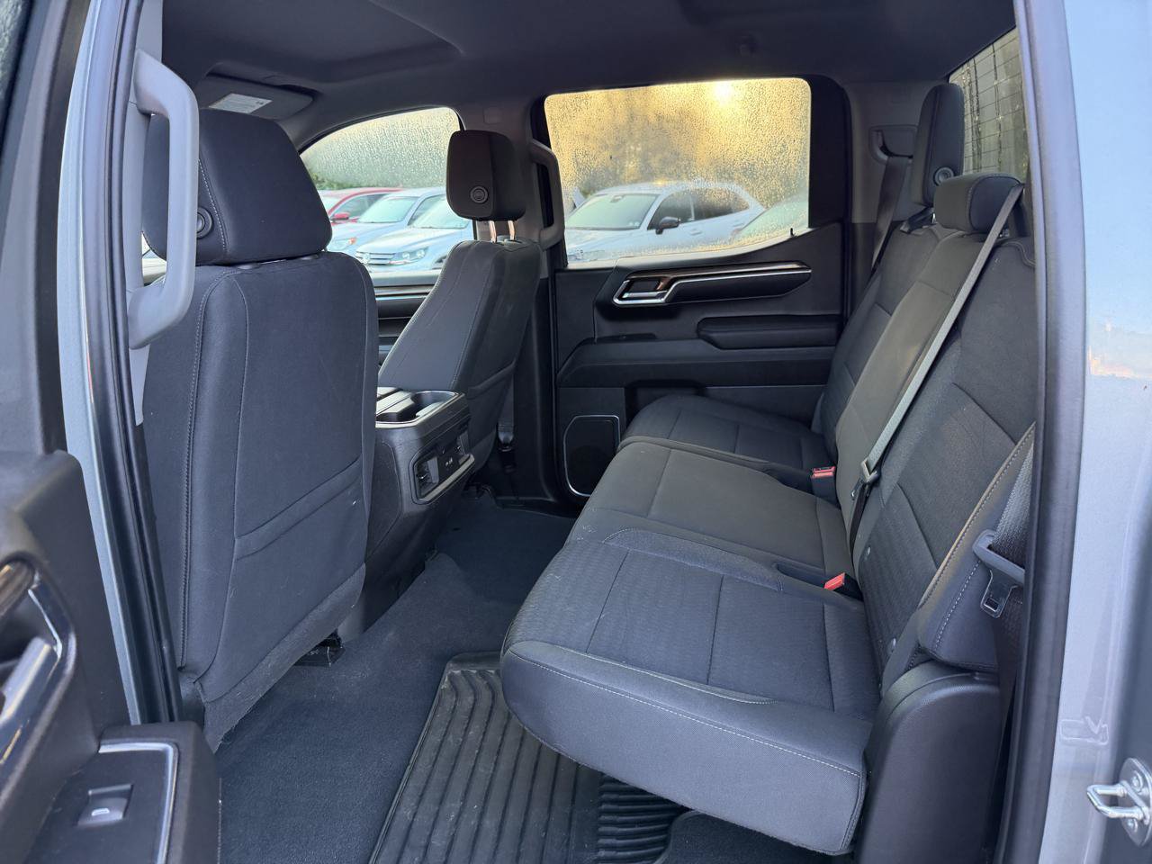 Used 2023 Chevrolet Silverado 1500 LT w/ Z71 Off-Road Package AWD/4WD image 12