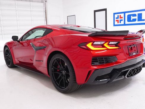 New 2027 Chevrolet Corvette Grand Sport w/ Z52 Sport Performance Package RWD image 31
