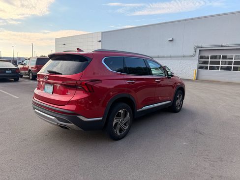 Used 2022 Hyundai Santa Fe SEL w/ Convenience + Premium Package AWD/4WD image 4