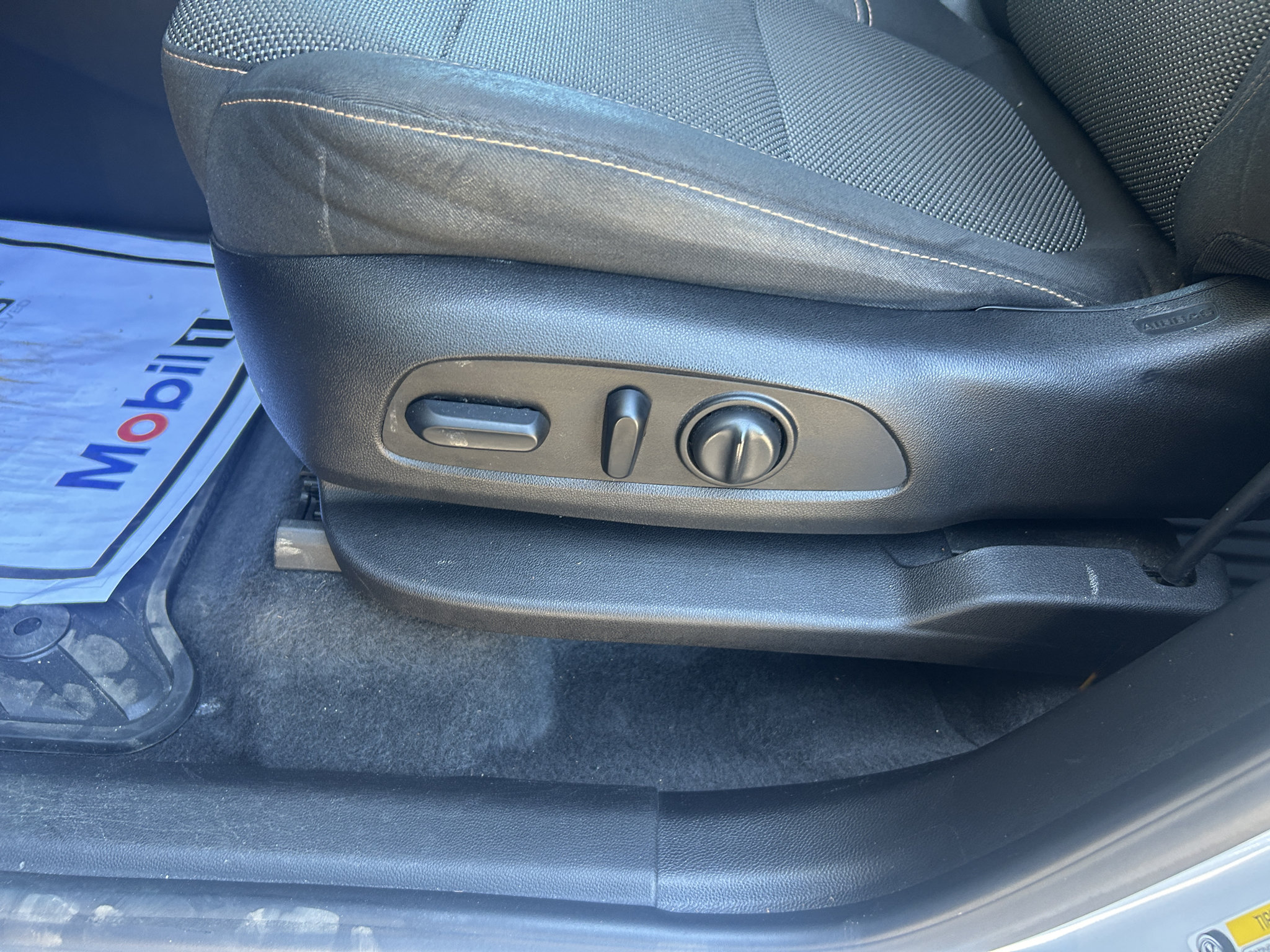 Used 2018 Chevrolet Traverse LT FWD image 13
