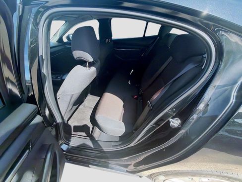 Used 2021 MAZDA MAZDA3 s FWD image 22