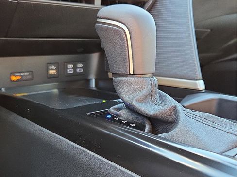 Used 2026 Toyota Camry SE w/ Convenience Package image 26