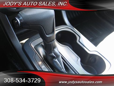 Used 2017 Chevrolet Colorado W/T w/ WT Convenience Package RWD image 18