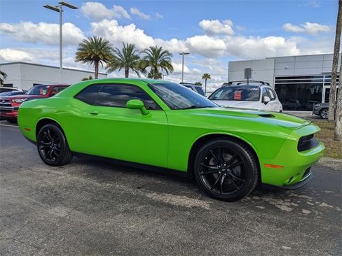 Certified 2017 Dodge Challenger SXT Plus image 2