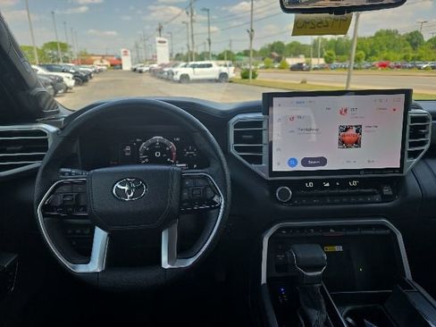 Used 2023 Toyota Tundra Platinum AWD/4WD image 15