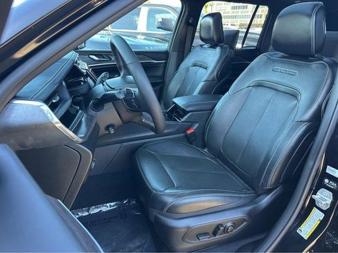 Used 2023 Jeep Grand Cherokee Overland w/ Rear Seat Video Group I image 8