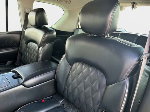 Used 2023 Nissan Armada Platinum w/ Captain's Chairs Package RWD image 12