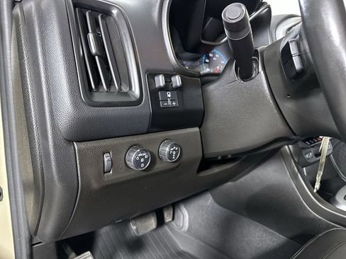 Used 2022 Chevrolet Colorado ZR2 w/ Colorado ZR2 Bison Edition image 18
