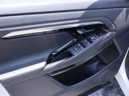 Used 2022 Land Rover Range Rover Evoque R-Dynamic S AWD/4WD image 15