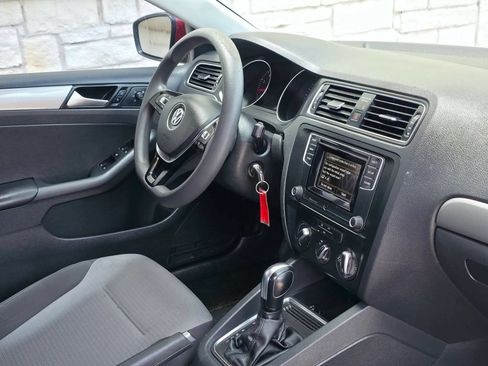 Used 2018 Volkswagen Jetta S FWD image 14