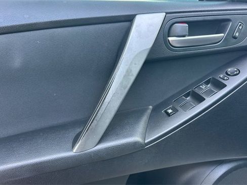 Used 2011 MAZDA MAZDA3 s Sport image 12