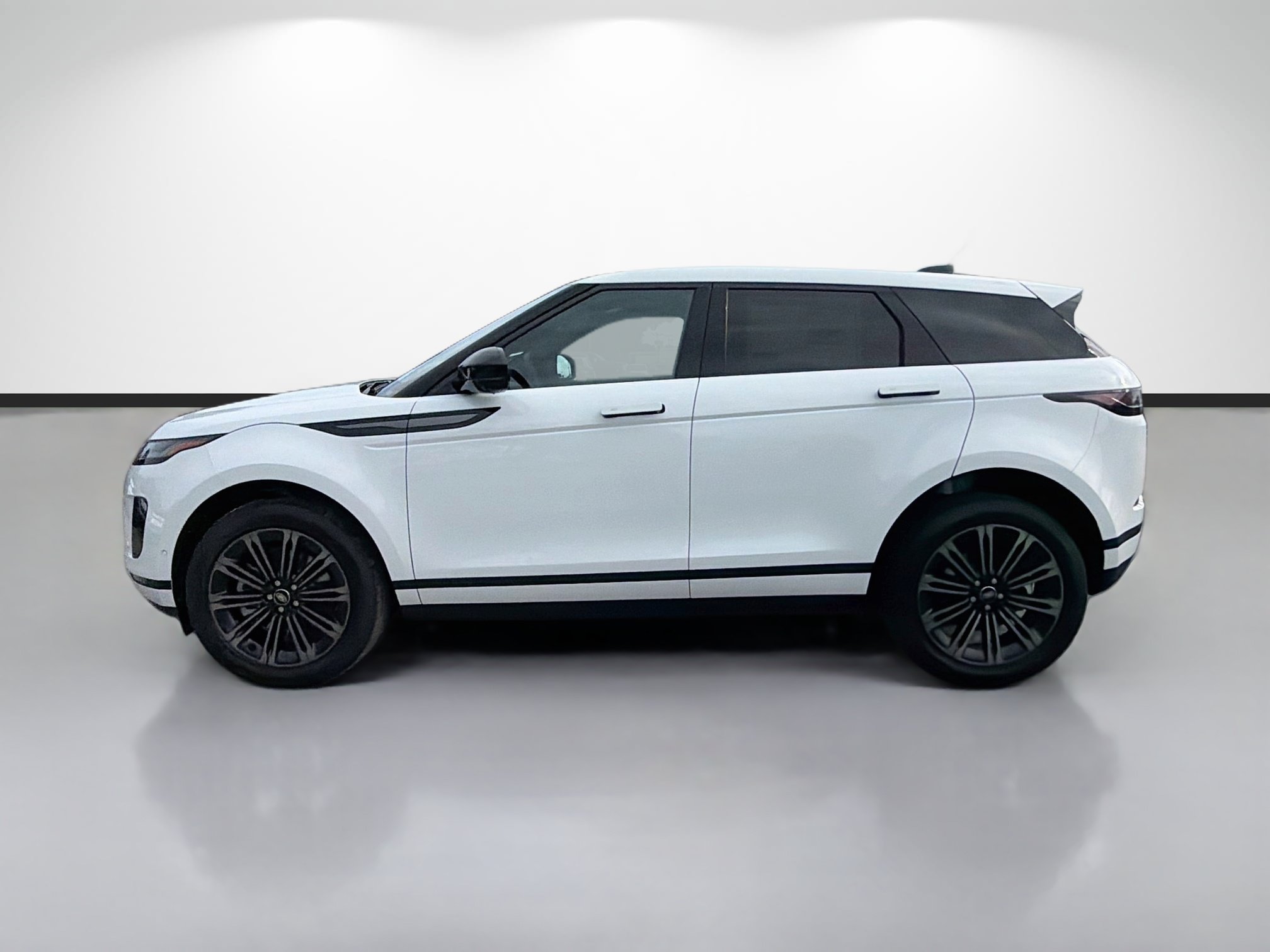 New 2026 Land Rover Range Rover Evoque S AWD/4WD image 2