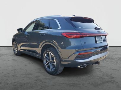 Used 2025 Audi Q5 Premium w/ Convenience Package