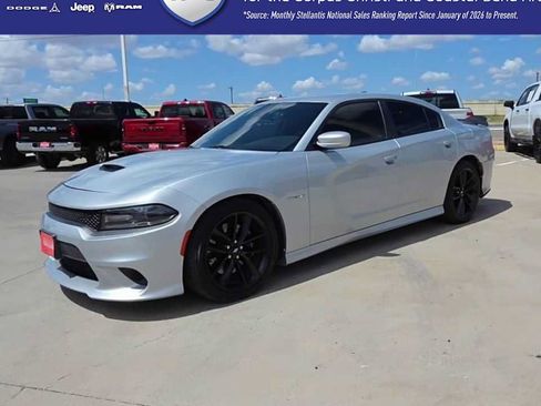 Used 2020 Dodge Charger R/T w/ Performance Handling Group RWD image 4
