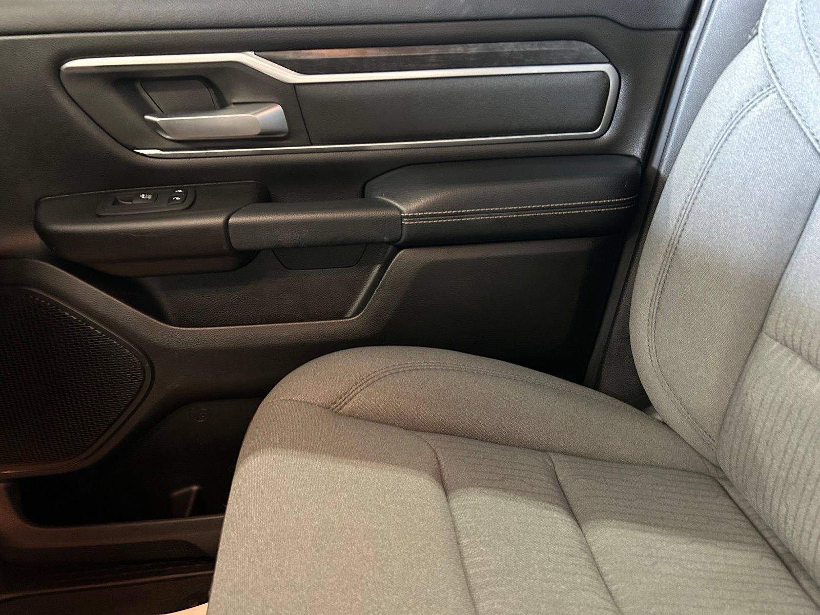 Used 2023 RAM 1500 Big Horn AWD/4WD image 15