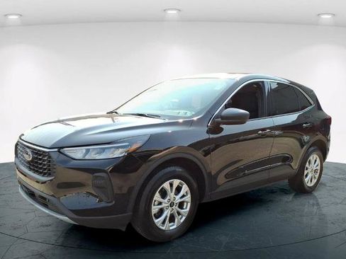 Certified 2023 Ford Escape Active AWD/4WD image 3