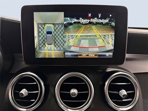 Used 2018 Mercedes-Benz GLC 300 4MATIC image 22