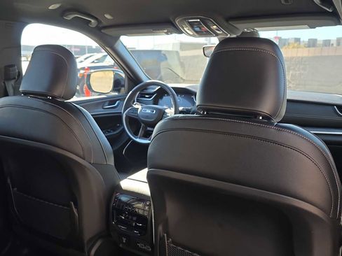 Certified 2024 Jeep Grand Cherokee L Limited w/ Black Appearance Package image 16