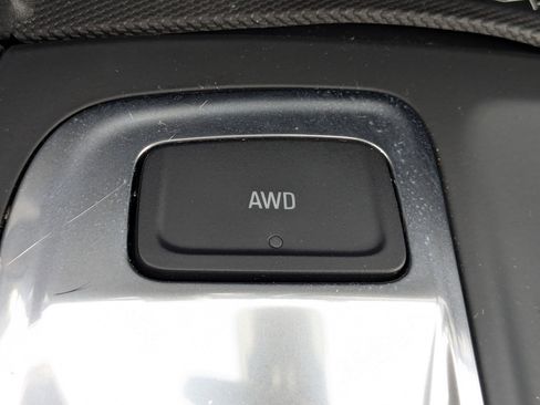 Used 2020 Chevrolet Equinox Premier AWD/4WD image 24