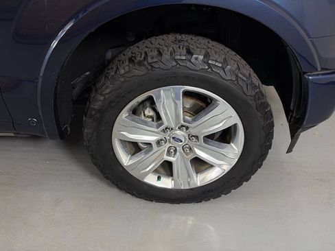 Used 2018 Ford F150 Platinum w/ Equipment Group 701A Luxury image 10