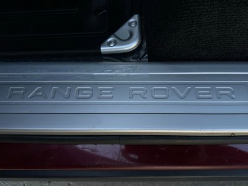 Used 2017 Land Rover Range Rover HSE image 30