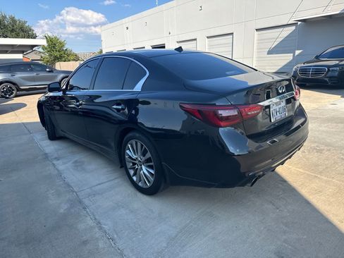 Used 2019 INFINITI Q50 Luxe w/ Essential Package (3.0T Luxe) AWD/4WD image 9