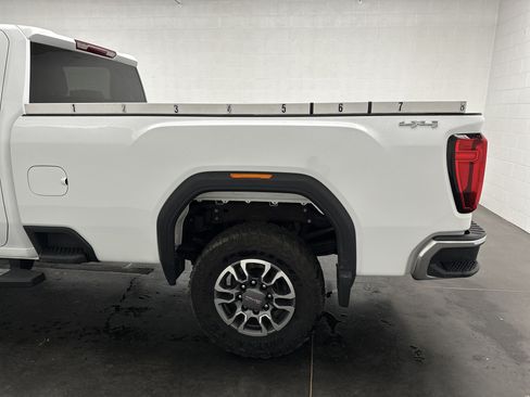 Used 2024 GMC Sierra 3500 SLE w/ SLE Value Package AWD/4WD image 6
